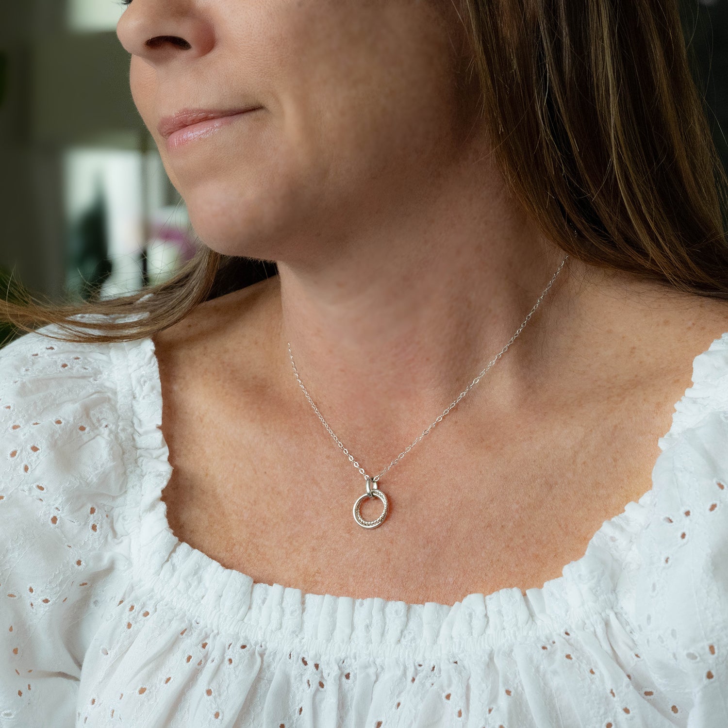 Sister circle necklace sales