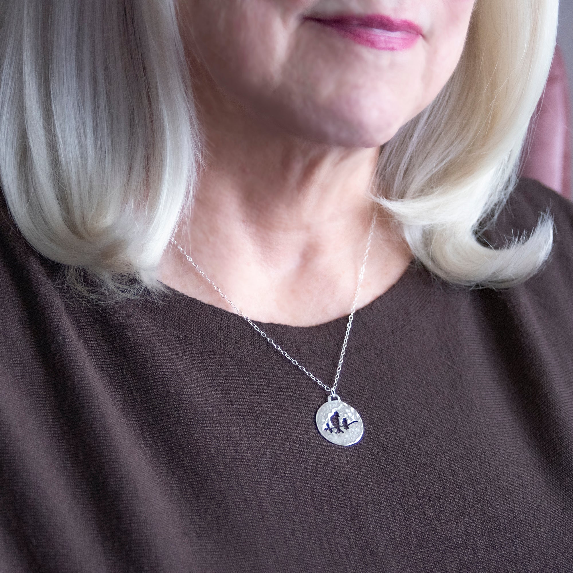 EFYTAL Symbolic Mamma Bird Necklace • Mother Daughter Gift Idea