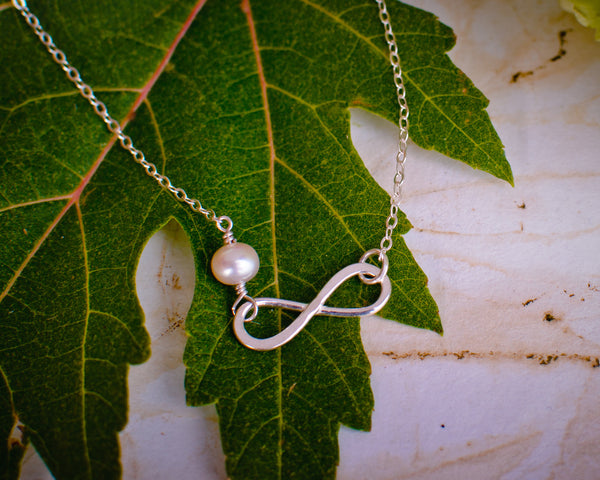 amy infinite strength necklace • friendship for eternity