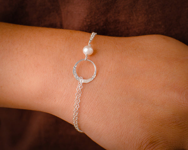 justine friendship bracelet