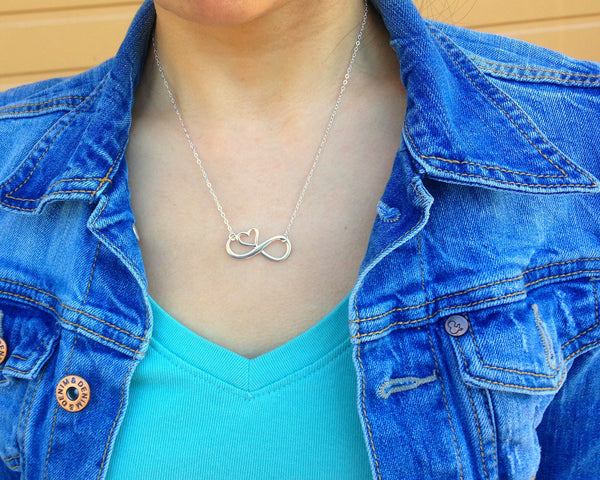 ruth eternal heart necklace • queen grammy