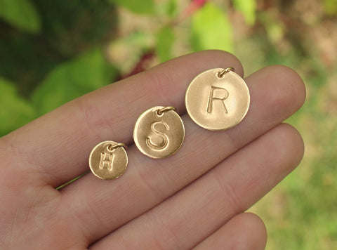extra initial charm • large 15mm