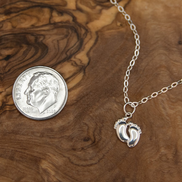 bella tiny feet necklace • mom to be