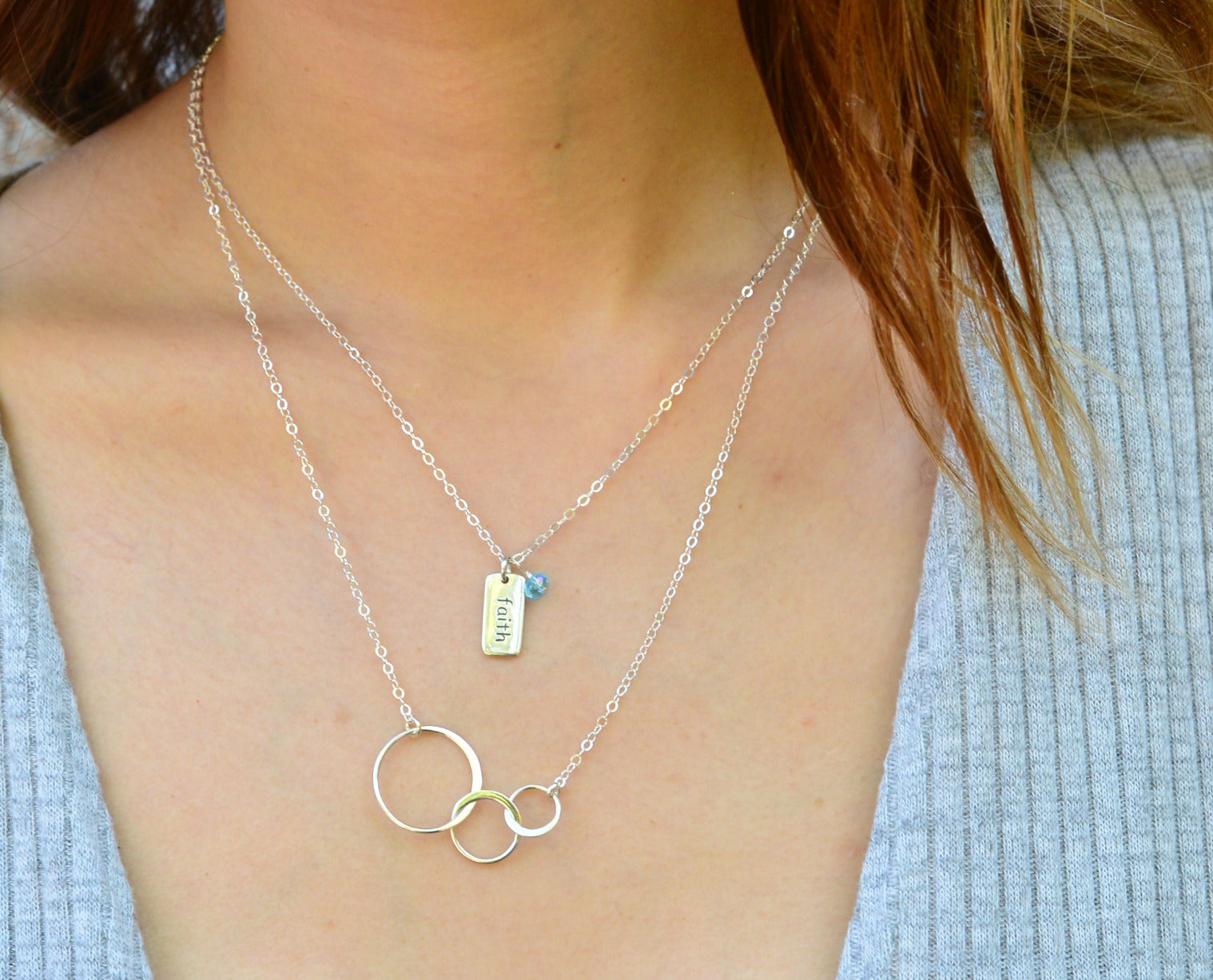Mother and 3 child necklace shop